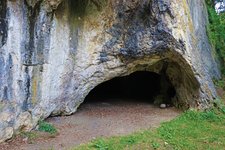 Der Eingang zur Sirgensteinhöhle im Achtal. Bildnachweis: Landesamt für Denkmalpflege im Regierungspräsidium Stuttgart, S.M. Heidenreich..